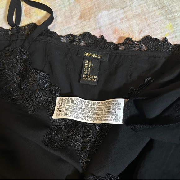 SOLD F21 black lace trim romantic satin slip dress S - Picture 5 of 8